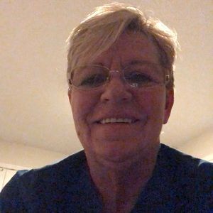 Meet your Posher, Debra